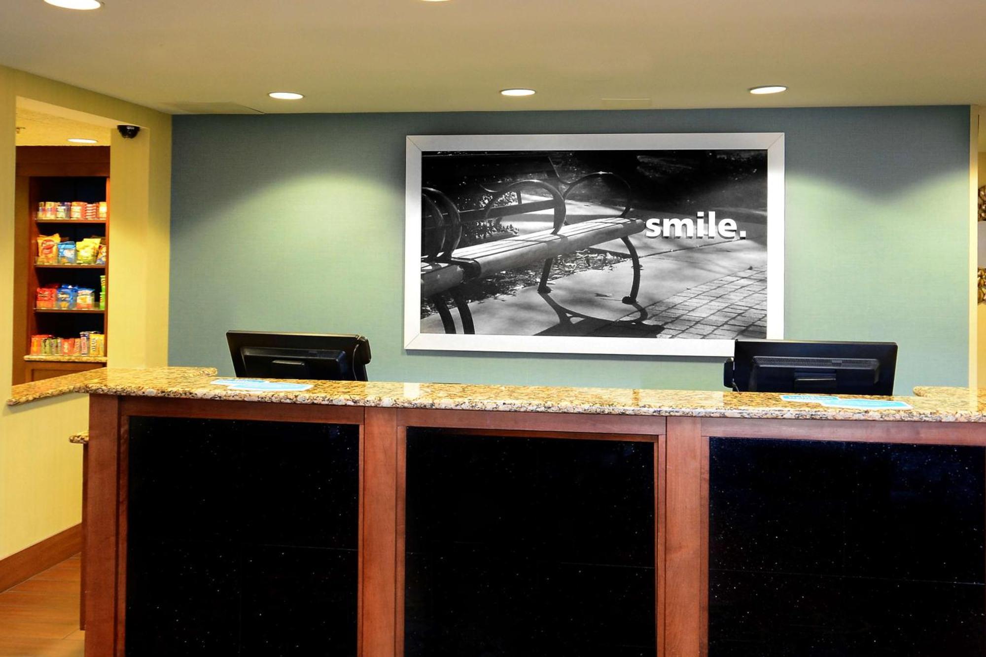 Hampton Inn Raleigh/Town Of Wake Forest Buitenkant foto