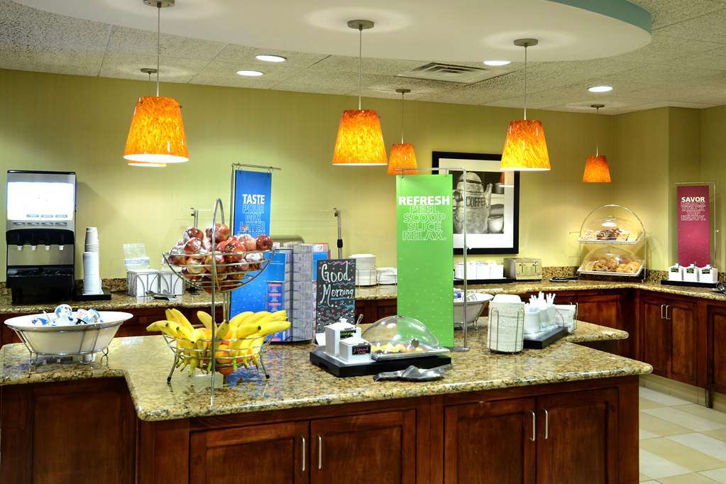 Hampton Inn Raleigh/Town Of Wake Forest Restaurant foto