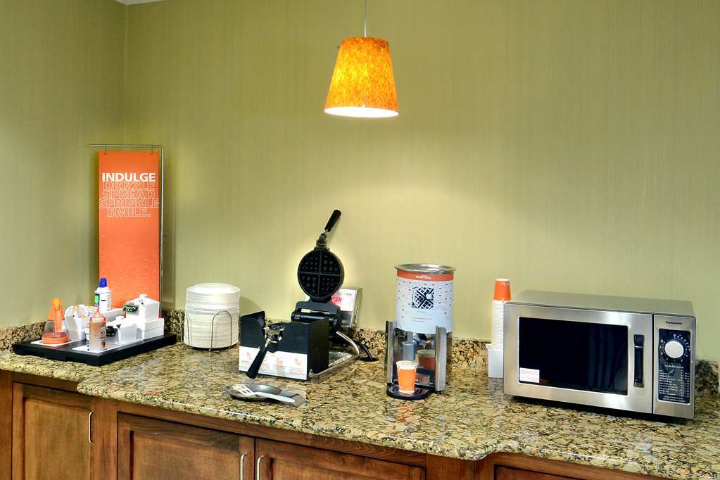 Hampton Inn Raleigh/Town Of Wake Forest Restaurant foto